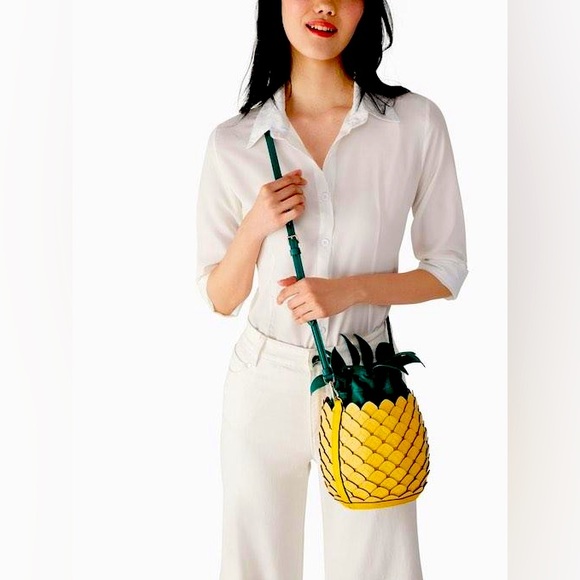 Kate Spade Yellow Pineapple Crossbody Bag - NWOT - Picture 1 of 16